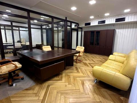 комерційна за адресою Жилянська вул., 72