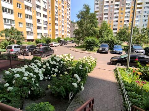комерційна за адресою Кургузова вул., 1а к2