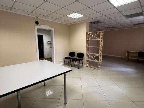 коммерческая по адресу Дніпровська набережна, 19в