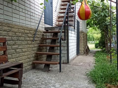 дом по адресу медовая