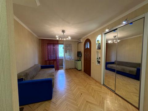 квартира за адресою Миколи Василенка вул., 4