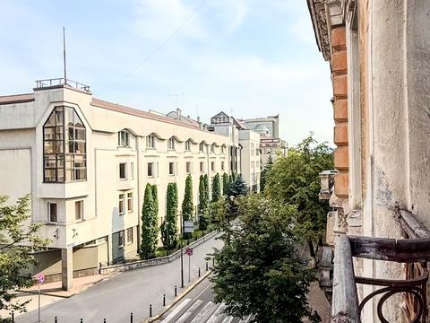 комерційна за адресою Івано-Франківськ, Михайла Грушевського вул., 37