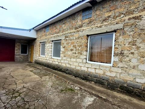 будинок за адресою Шкільна
