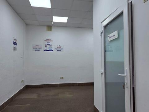 комерційна за адресою Івана Миколайчука вул., 8