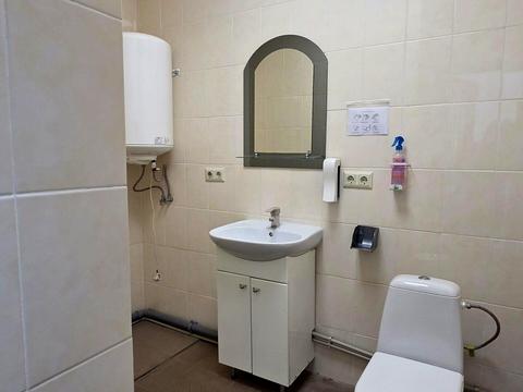 комерційна за адресою Івана Миколайчука вул., 8