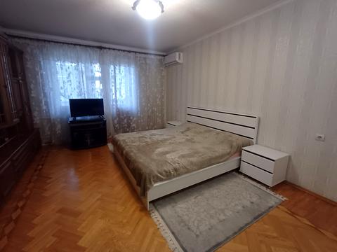 квартира за адресою Лебединська вул., 5