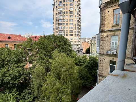 комерційна за адресою Січових Стрільців вул. (Артема), 14