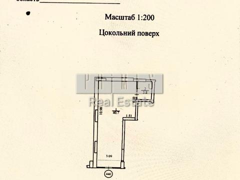 комерційна за адресою Драгоманова вул., 10
