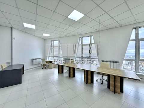 комерційна за адресою Кловський узвіз, 7