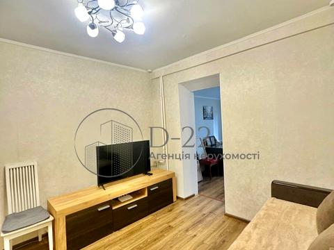 квартира за адресою Космонавта Поповича вул. (Космонавта Волкова), 24