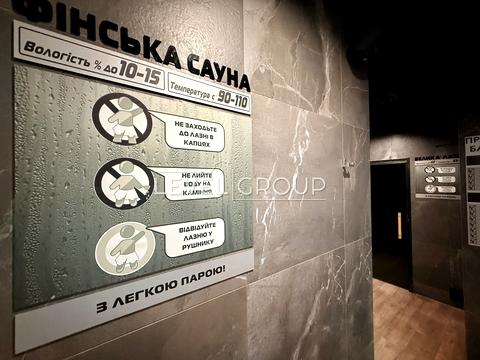 комерційна за адресою Деміївська вул., 31