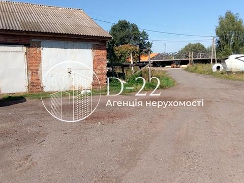 комерційна за адресою с. Озерне, вул гайова, 1