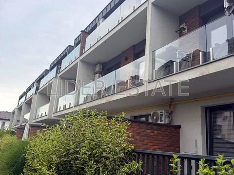 квартира за адресою Олександра Хіри вул., 21