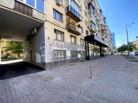комерційна за адресою Велика Васильківська вул. (Червоноармійська), 131