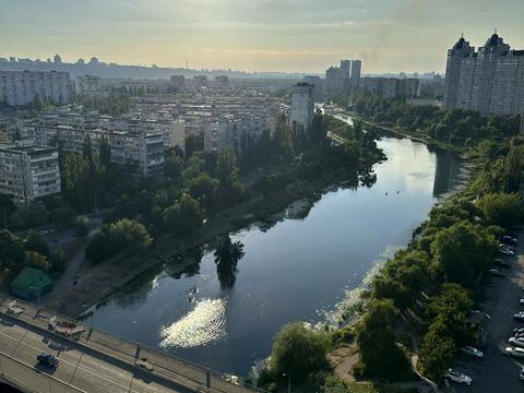 коммерческая по адресу Соборности просп. (Возз'єднання), 30-А