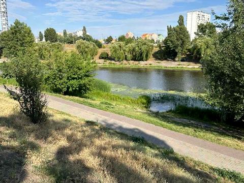 коммерческая по адресу Соборности просп. (Возз'єднання), 30-А