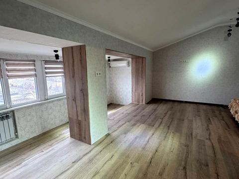 квартира за адресою Центральна вул., (Будинок 4)