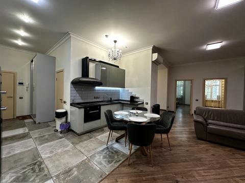 квартира за адресою Шота Руставелі вул., 36