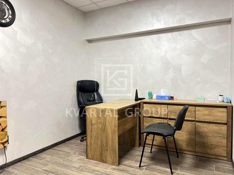 комерційна за адресою Мінеральна вул., 7-К