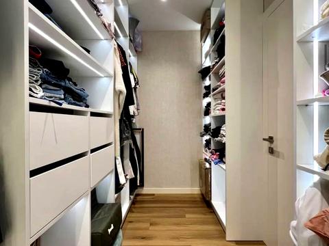 квартира по адресу Жасминовая ул., 11