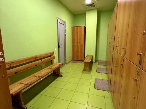 комерційна за адресою Анни Ахматової вул., 44а