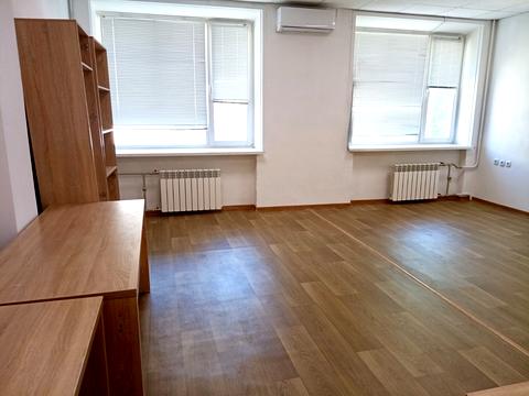 комерційна за адресою Дніпро, Богдана Хмельницького вул., 12