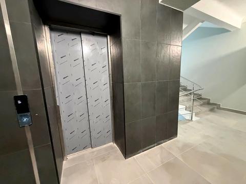 1869966437635858