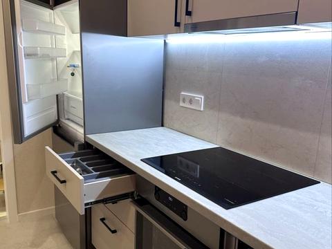 квартира за адресою Салютна вул., 2к8