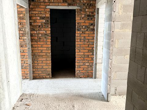 1869971911240900