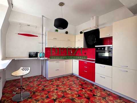 квартира за адресою Лабораторна вул., 8
