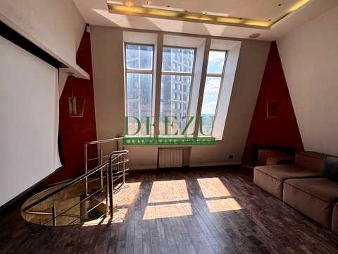 квартира за адресою Лабораторна вул., 8