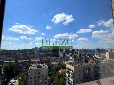квартира за адресою Лабораторна вул., 8