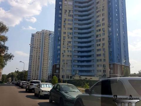 комерційна за адресою Академіка Глушкова просп., 9-В