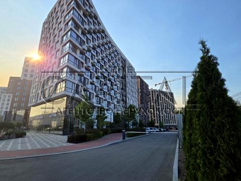 комерційна за адресою Берковецька вул., 4