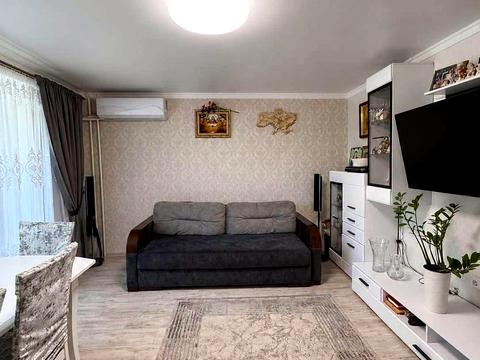 квартира за адресою Нововолинськ, 15-й мікрорайон, 10