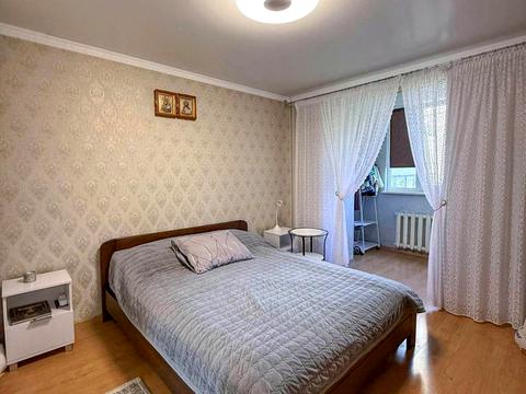 квартира за адресою Нововолинськ, 15-й мікрорайон, 10