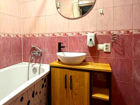 квартира за адресою Нововолинськ, 15-й мікрорайон, 10