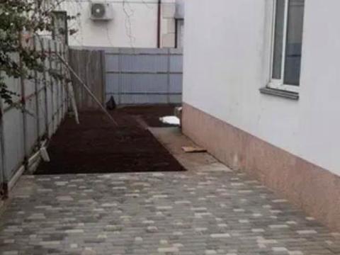 будинок за адресою с. Лиманка, Лабораторная