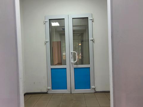 комерційна за адресою Київ, Берестейський просп. (Перемоги), 131-А