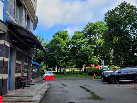 комерційна за адресою Київ, Берестейський просп. (Перемоги), 131-А