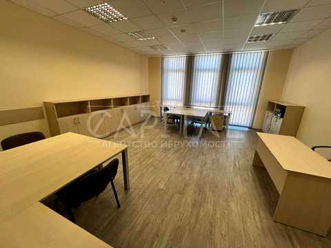 комерційна за адресою Антоновича вул. (Горького), 16