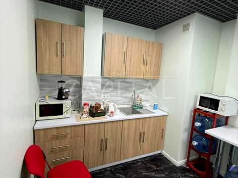 коммерческая по адресу Антоновича ул. (Горького), 78