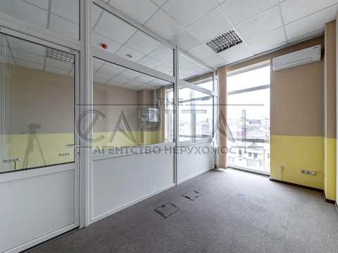 коммерческая по адресу Антоновича ул. (Горького), 33