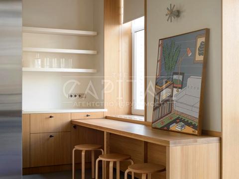 комерційна за адресою Жилянська вул., 60