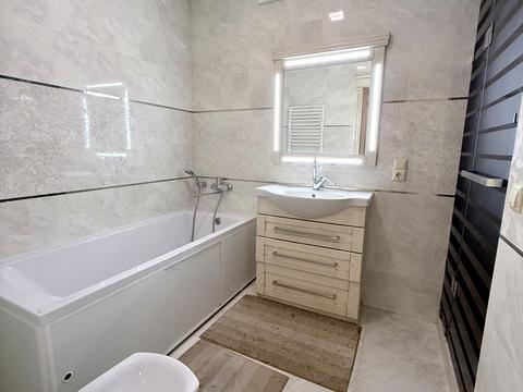 квартира за адресою Івана Рубчака вул., 21