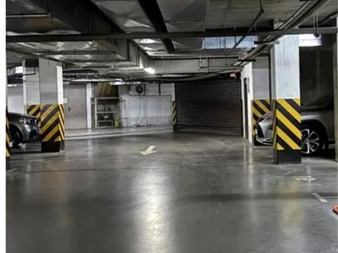 паркомісце за адресою Одеса, Віталія Нестеренка вул. (Академіка Воробйова), 1б