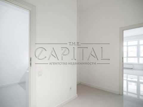 комерційна за адресою Кловський узвіз, 7