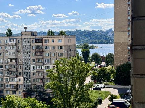 квартира за адресою Павла Тичини просп., 8