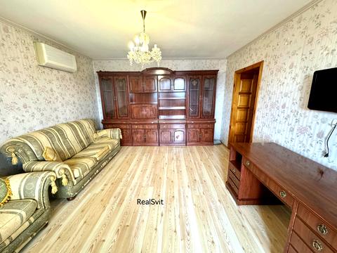 квартира за адресою Павла Тичини просп., 8