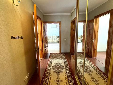 квартира за адресою Павла Тичини просп., 8